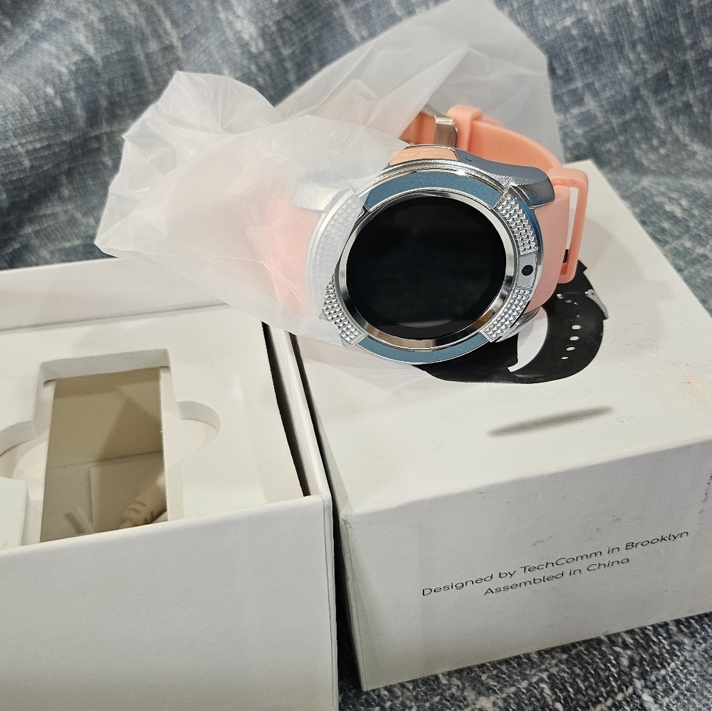 V8 Smart Watch - Picture 5 of 5